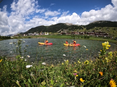 Aquatic activities in the multi-leisure area of Lake Montgenèvre